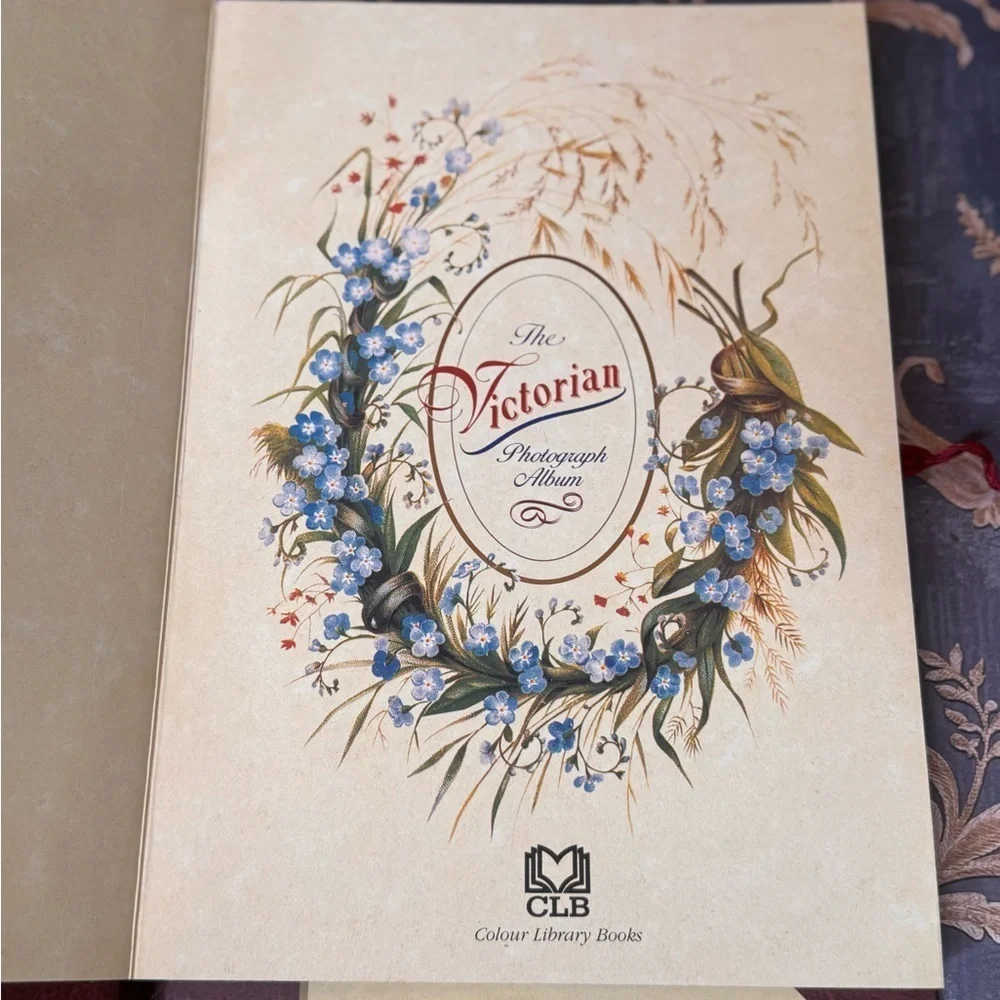 Vintage Estate Victorian Photograph Album Hardcover Colour Library 1994